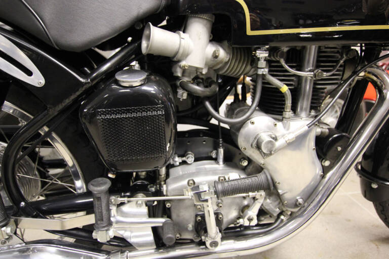 thruxton 500