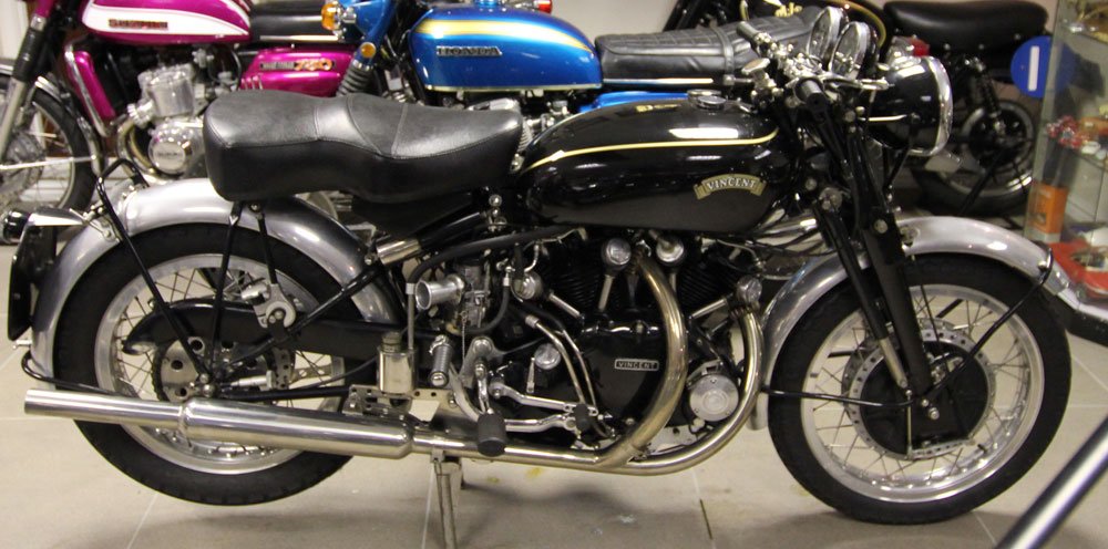 Investing In A Ducati 916 Sp Or 996 Sps The Motorcycle Broker 916 Sp